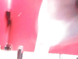 Pornochacha被她的老板强奸在厨房里